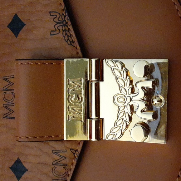 Brand new! MCM Crossbody - Picture 5 of 13